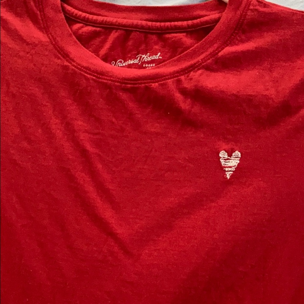 Universal threads- red tee with a heart.